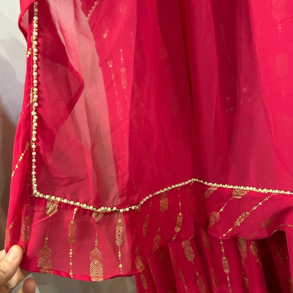 Ridhi Mehra x indya (S) Saree with belt - Picture 15 of 16